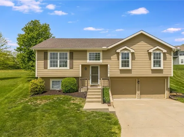 13790 Green Meadow Ct, Platte City, MO 64079