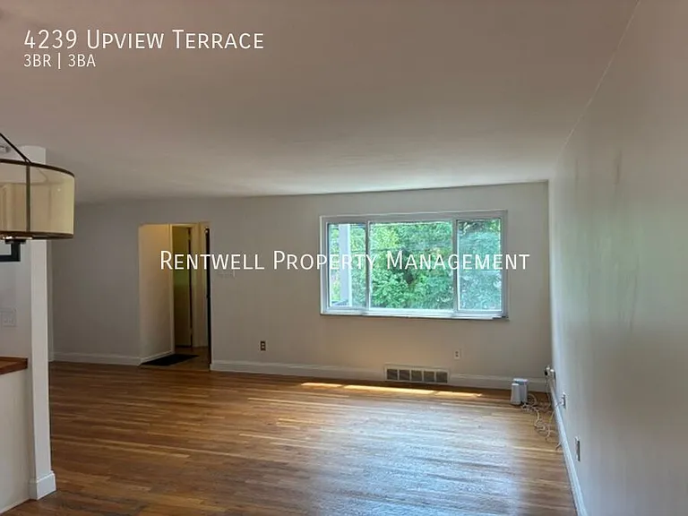 4239 Upview Ter — Photo 5