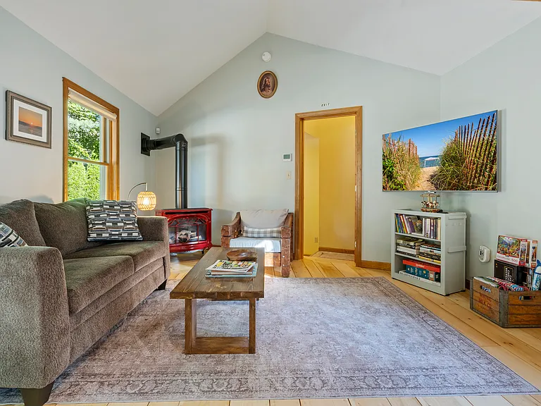 2 Cranberry Ln — Photo 8