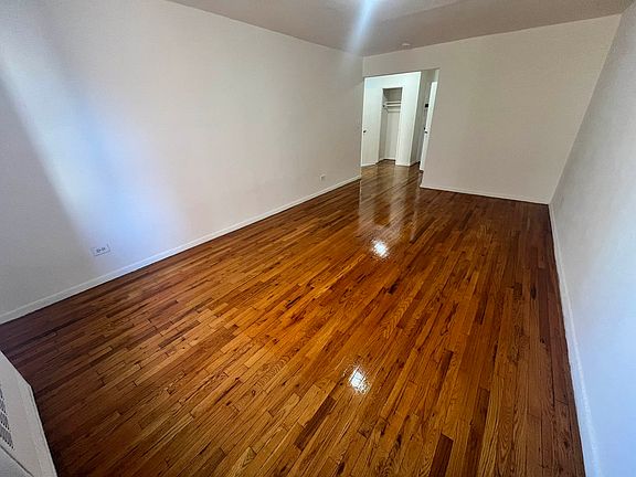 4th image of 40-15 61st St #5F