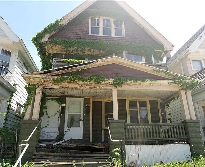 1st image of 2416 N 39th STREET #2418
