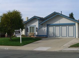 1743 Coachman Dr, Camarillo, CA 93012