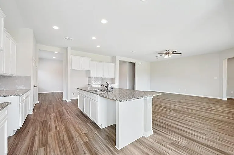 27943 Parkside Creek Dr — Photo 5