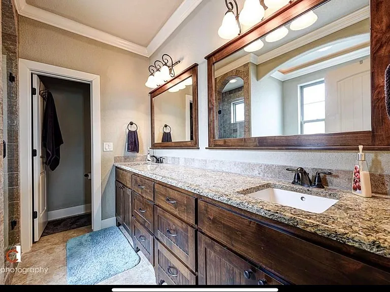 3600 Willowbrook Rd — Photo 7