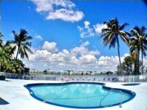 3413 NW 44th Street #205, Lauderdale Lakes, FL 33309