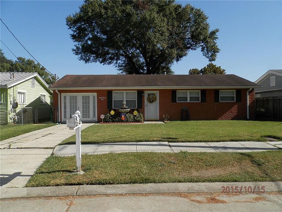 1st image of 379 Joseph Pl