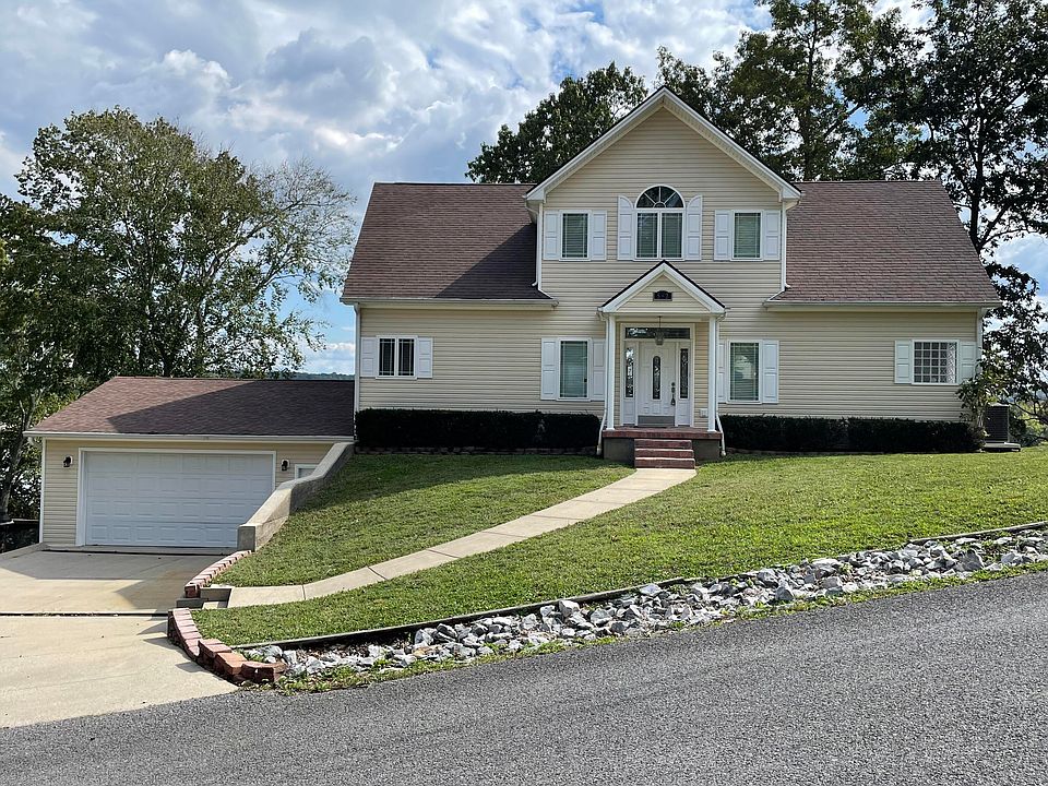 1st image of 582 Riverview Trl