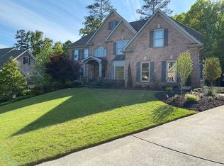 6950 Blackthorn Ln, Suwanee, GA 30024