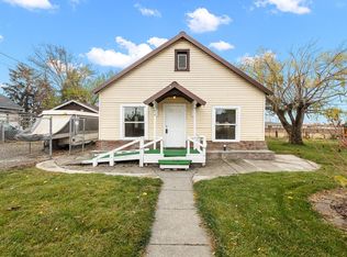 612 Highland Dr, Grandview, WA 98930