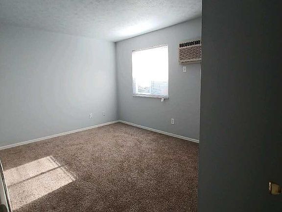 4th image of 2635 Stanton Ave APT 4