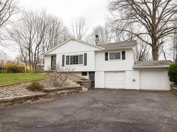 36 Harth Drive, New Windsor, NY 12553