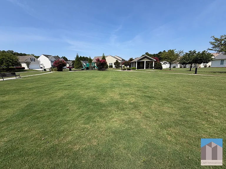 881 Franklin Mill Trce — Photo 46