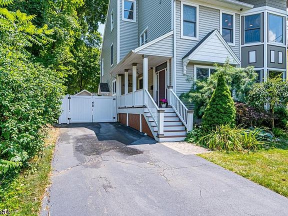 3rd image of 106 Highland Ave
