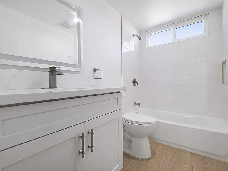 Arlington Square Apartments — Photo 23