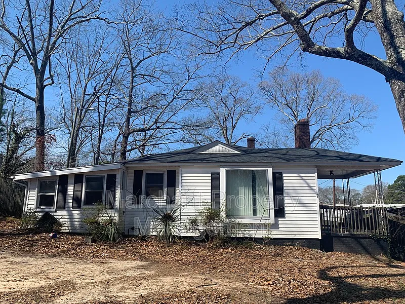 7 Hillside Ln