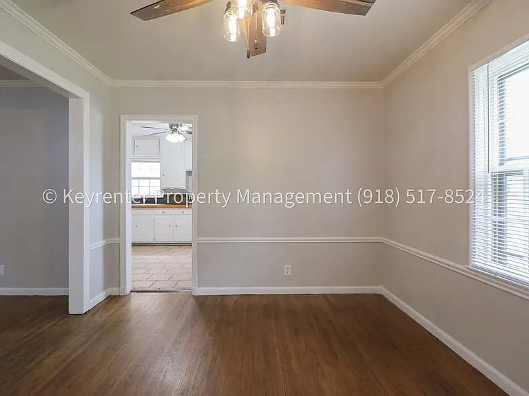 3322 E 23rd St — Photo 11