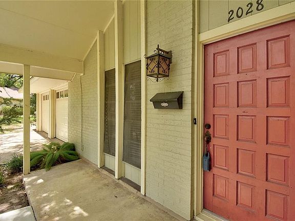 3rd image of 2028 Northridge Dr