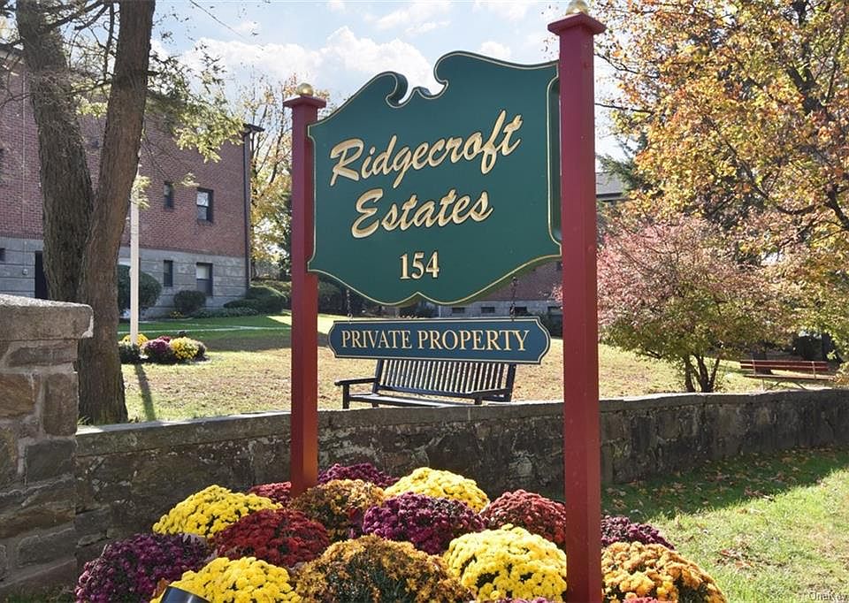 1st image of 154 Martling Ave APT B4