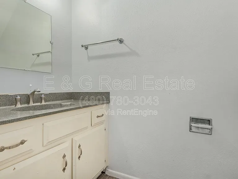 1029 E Bendix Dr — Photo 24