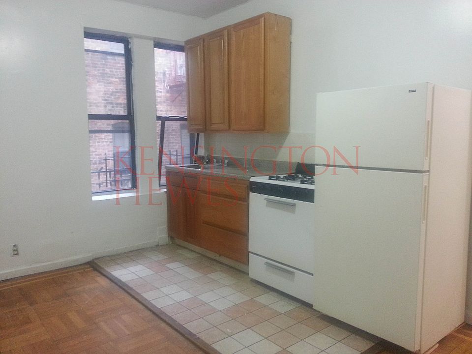 2nd image of 346 Montgomery St APT C4