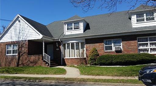 2nd image of 609 Raritan Ave