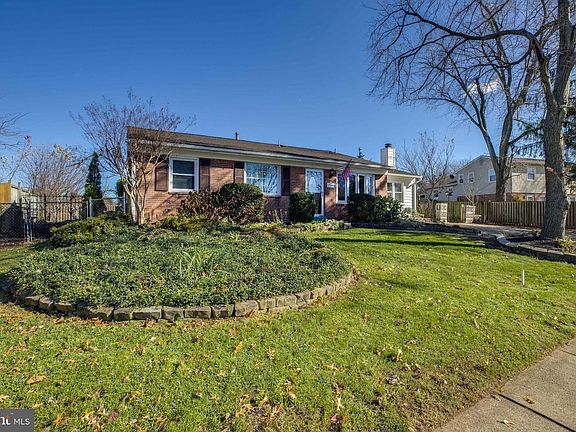 3rd image of 13702 Pennsboro Dr