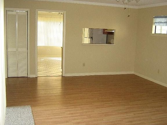 Hardwood Floors In Living/Dining Areas