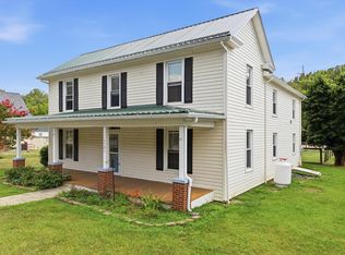 14593 Church St, Eagle Rock, VA 24085