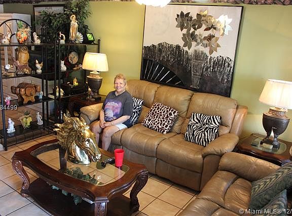 5th image of 1382 Laura Ln #1382