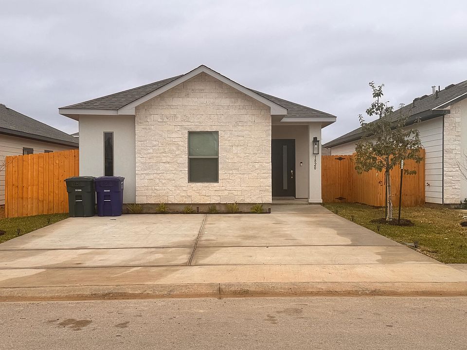 1st image of 1820 Port Louisiana Dr