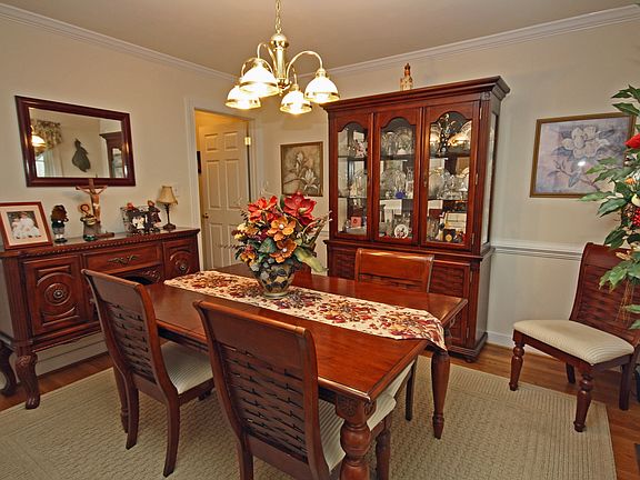4th image of 11242 Mill Place Ter