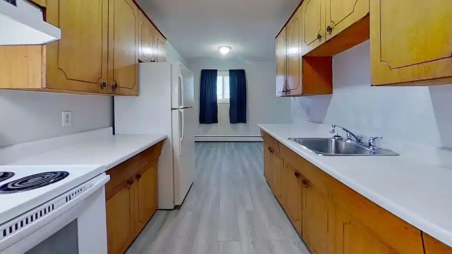 1st image of 107 Alder Dr #202