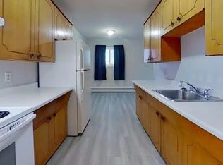 107 Alder Dr #202, Hinton, AB T7V1C7