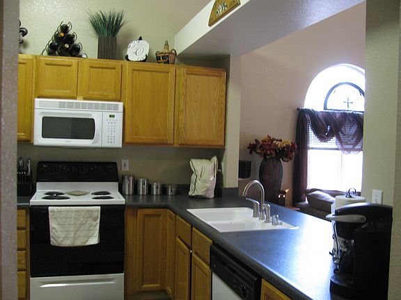 5th image of 3004 Capitola Ave