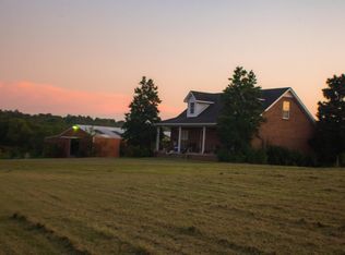 3120 Chapel Hill Rd, Clarksville, TN 37040