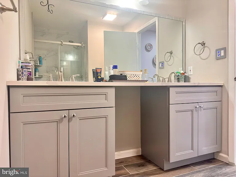 163 Thoreau Dr — Photo 21