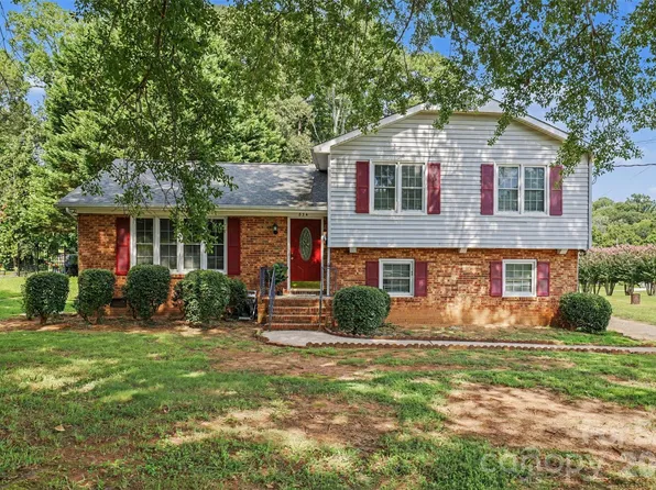 834 Applegate Ct, Gastonia, NC 28054