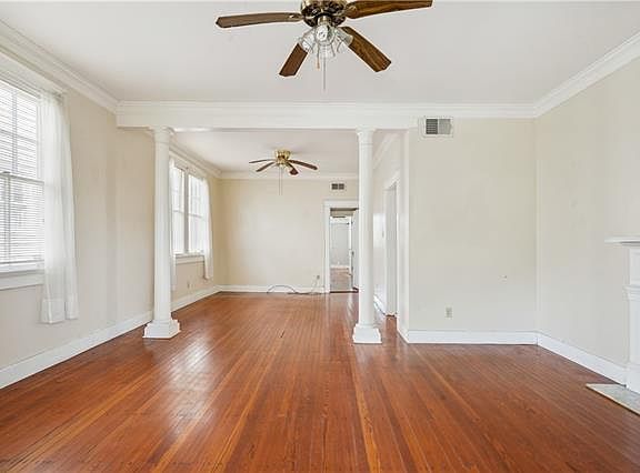 4th image of 4421 Fontainebleau Dr