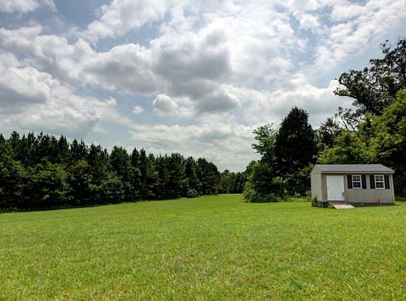 4th image of 222 Vista Hill Ln