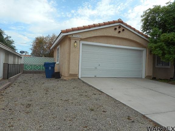 2nd image of 1649 De Angelis Ave
