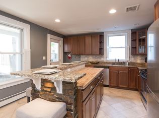 115 Taylor St, Waltham, MA 02453