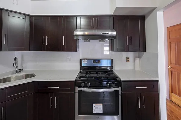 Rented by Modern Spaces | media 10