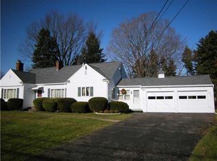 2214 Westside Dr, Rochester, NY 14624