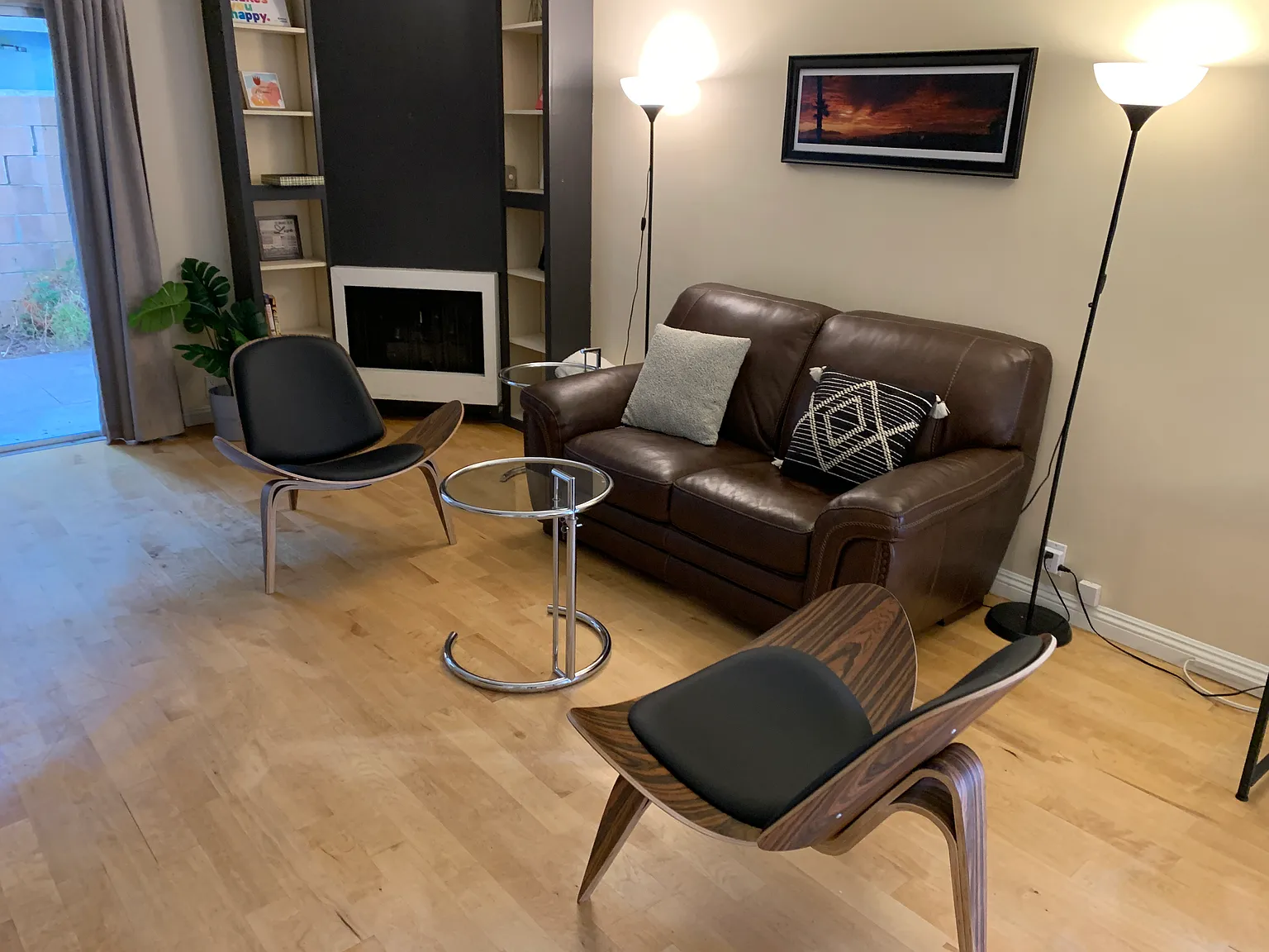 2 bed, 1.5 bath, 1600 sqft, $3,499 — Photo 2