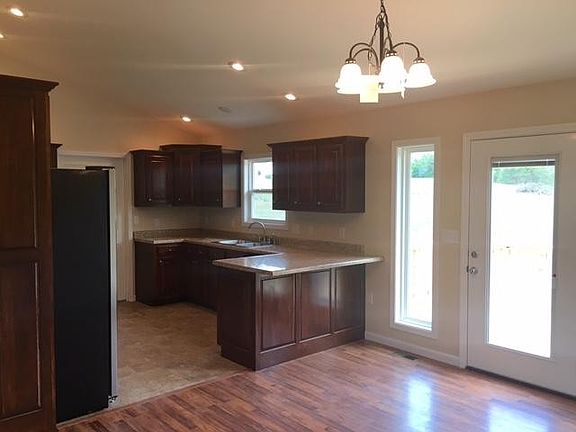 5th image of 227 Premier Dr Lot 31