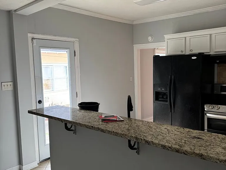 2218 Yancey Ave — Photo 20