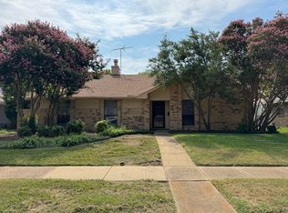 718 Torrance Dr, Garland, TX 75040