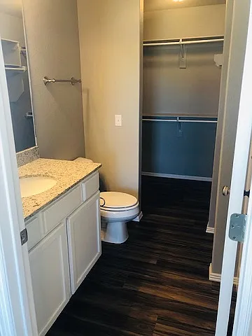 2809 W Blackstone Xing — Photo 8