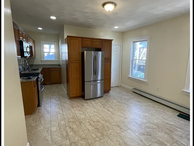 68 Williams St #1 — Photo 10