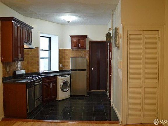 2nd image of 120 W 109th St APT 2E